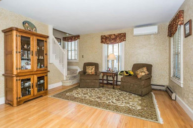 Inspiration for a timeless home design remodel in Boston