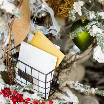 Modern Farm House Christmas Tree