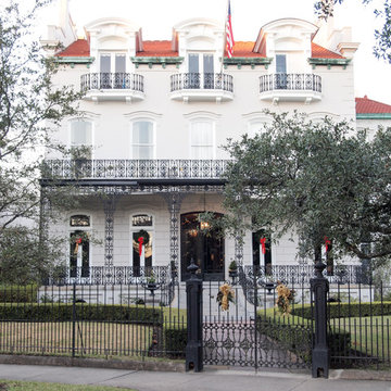 Photo Tour: New Orleans Spreads Its Cheer With Festive Decor
