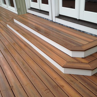 Huge Farmhouse Deck