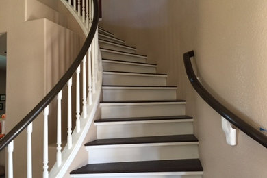 Example of a cottage staircase design in Phoenix