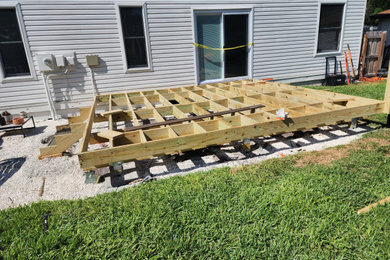 Inspiration for a deck remodel in Tampa