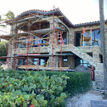 Jupiter Island Chicago Brick driveway with Precast boarders. Stone Faced Home