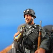 Stephen Neal's photo