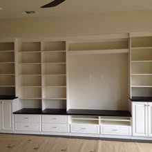 Entertainment center