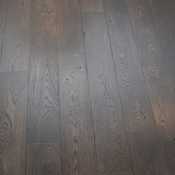 6" Wire Brushed White oak and Herringbone Foyer