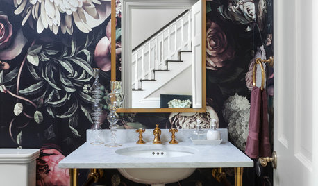 Why, When it Comes to Florals, it Pays to Go Large