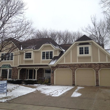 New Andersen Windows 400 Series with colonial pine window trim