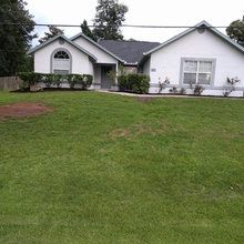 5141 front landscape