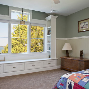 Breezy Pointe - Inland Lake Cottage