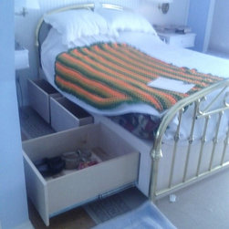 Custom pedastal bed - Beds