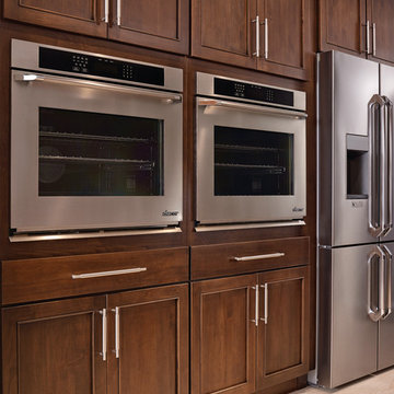StarMark Cabinetry Transitional Kitchen