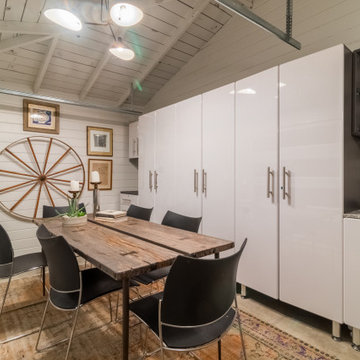 San Luis Obispo, CA. Modern loft, living compound