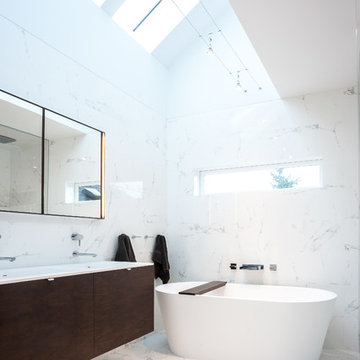 Contemporary bathroom renovation