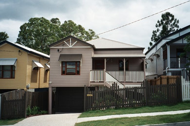Inspiration for a traditional home design in Brisbane.