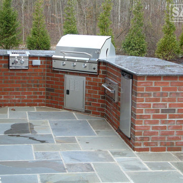 Outdoor Kitchens and Fireplaces