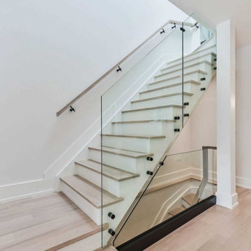 168 Hillsdale Ave East