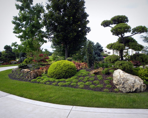 Creating enclosure and shade with Landscaping