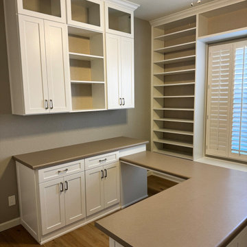 Craft/ Hobby Room