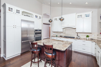 Kitchen photo in San Diego