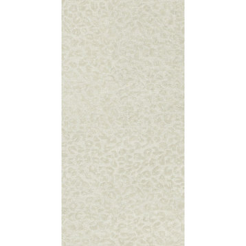 Leopardess Hand-Tufted Responsible Wool Area Rug, Snow, 2'6" X 5'