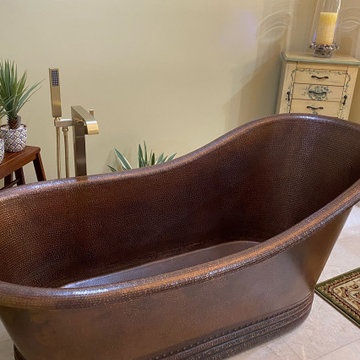 67" Hammered Copper Single Slipper Bathtub (BTS67DB)