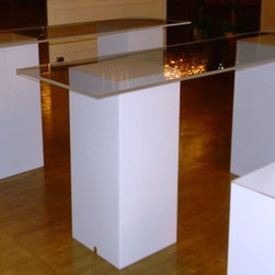 Lucite bar with floating top - Products