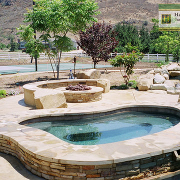 Curving-Pool-Spa-Fire-Pit-AFTER-PHOTO-2