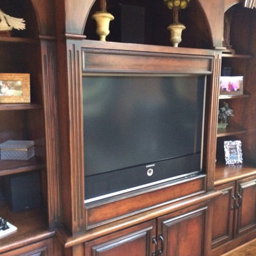 Entertainment center
