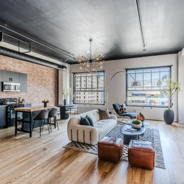Hollywood - Studio Remodeling