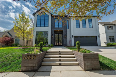 Inspiration for a modern exterior home remodel in Dallas