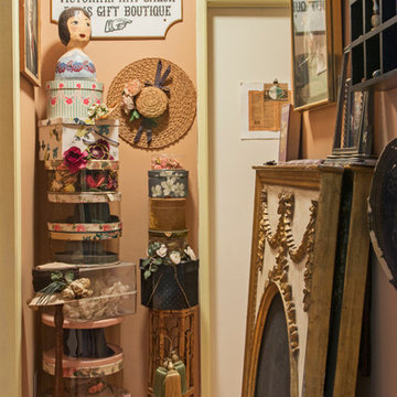 My Houzz: A Hat Collection in Los Angeles That's Hard to Top