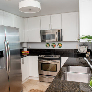 Contemporary Kitchen Remodel Done in Stratus Super Matte