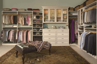 Closet - traditional closet idea in Toronto
