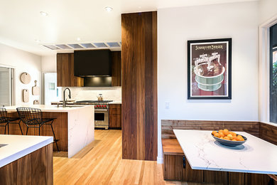 Minimalist kitchen photo in San Francisco