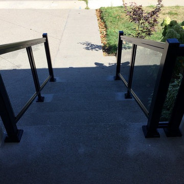 Aluminum and Glass Porch Railings - 124