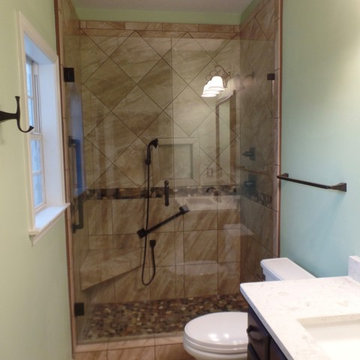 Shady Elm Hall Bathroom