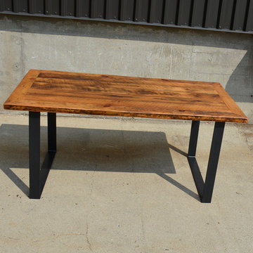 Reclaimed Wood Flat Steel Table