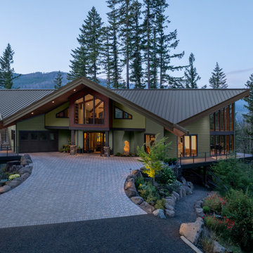 Driveway and Entrance - Exterior Entrance