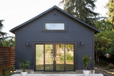 Farmhouse home design photo in San Francisco