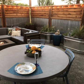 Dining in the summer evening light (Modern Industrial)