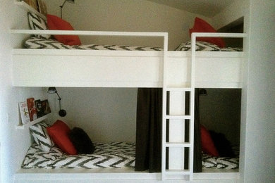 Minimalist bedroom photo in Santa Barbara