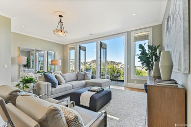 Living room photo in San Francisco