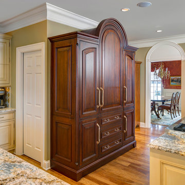 Leawood Gourmet Dream Kitchen