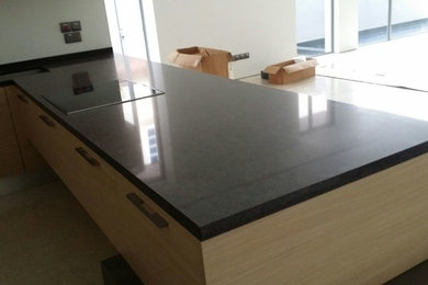 Quartz Top for Residental project