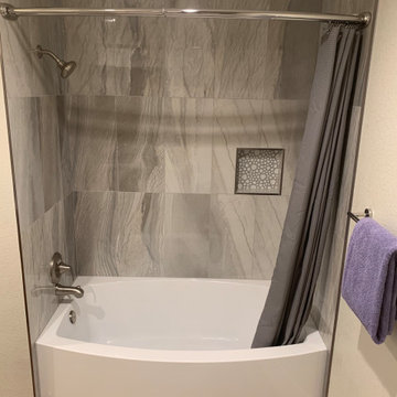 CURVED DEEP SOAKER TUB - 60 Gallons of Soothing Relief!