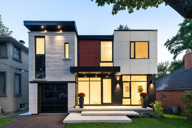Design ideas for a contemporary exterior in Toronto.