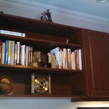 Aline & Larry W's Home Office