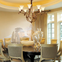 Round Dining Tables