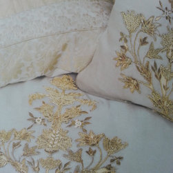 DeeDecors Exclusive Linen Collection - Products